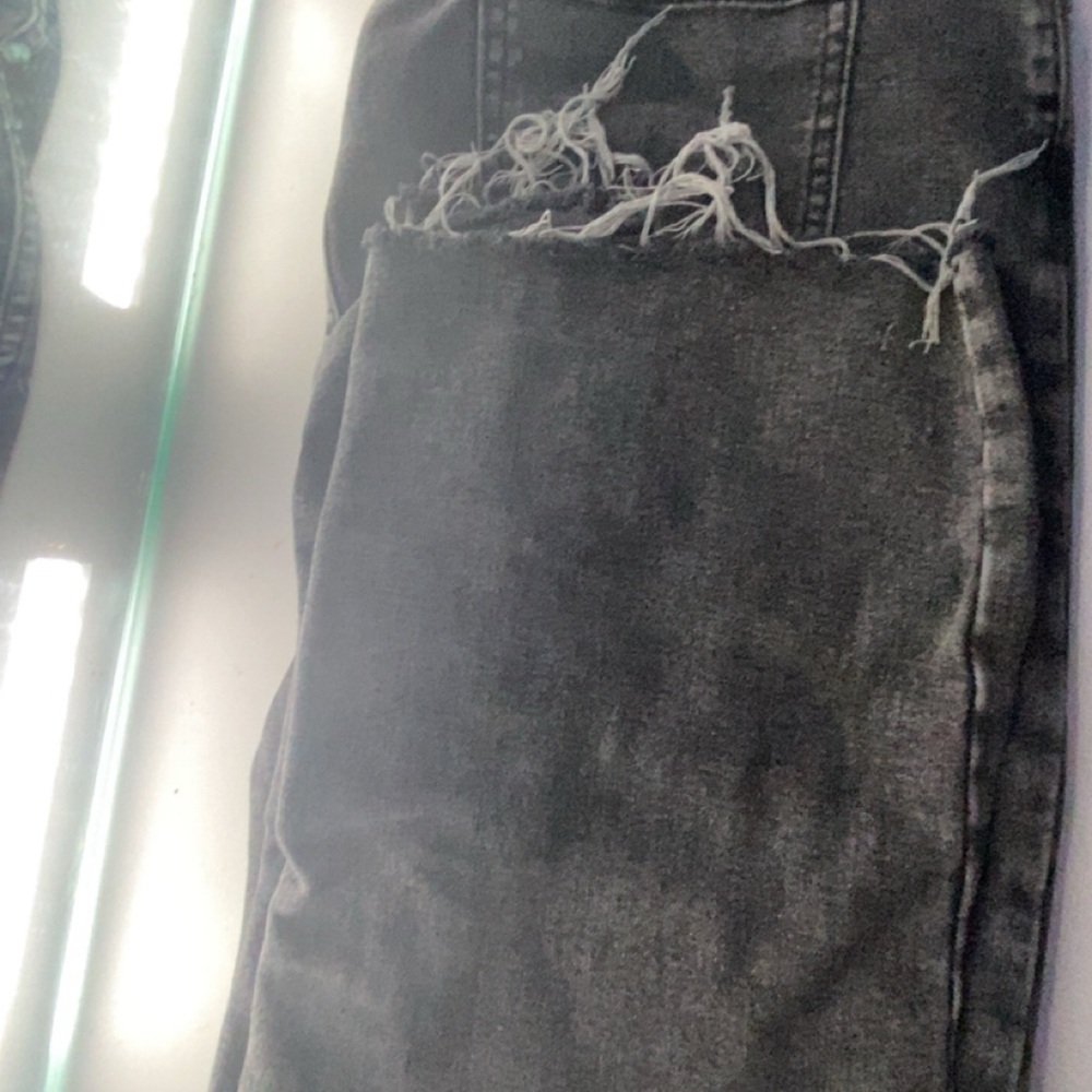 SHEIN Black Boyfriend Jeans Distressed Style - Picture 2 of 5